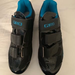 Like new Giro spin shoes